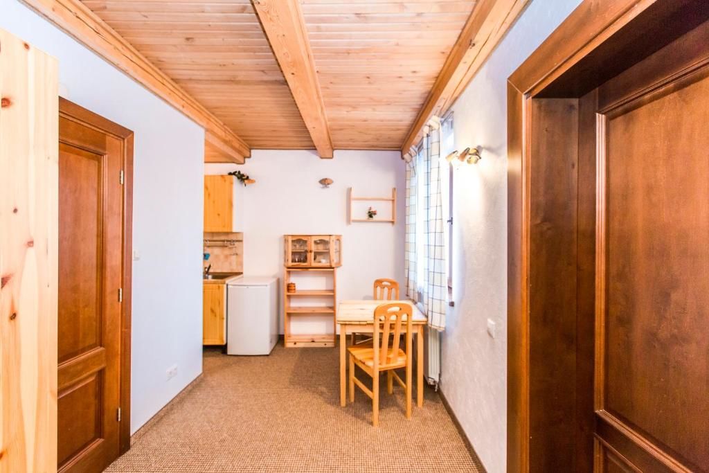 Отель ATAVA family house Яремче