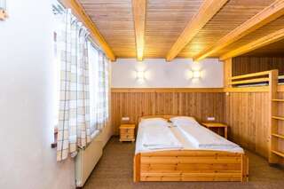 Отель ATAVA family house Яремче Семейный номер с террасой-1