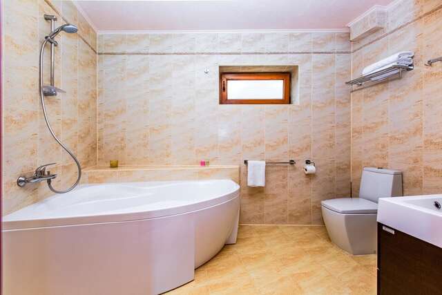 Отель ATAVA family house Яремче-40